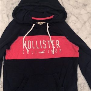 Hollister Sweatshirt (Size Small)